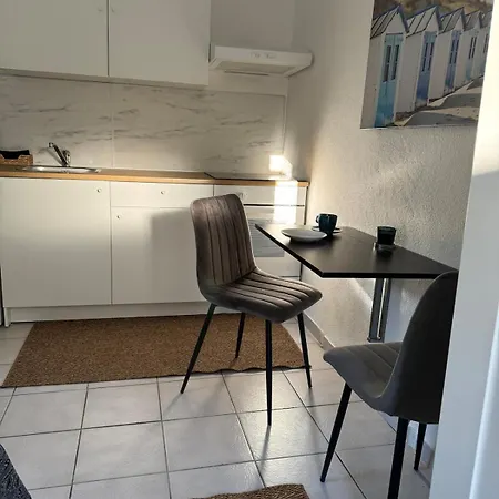 Apartman Neu Direkt Im Ort Und Ruhig Am Woerthersee *
